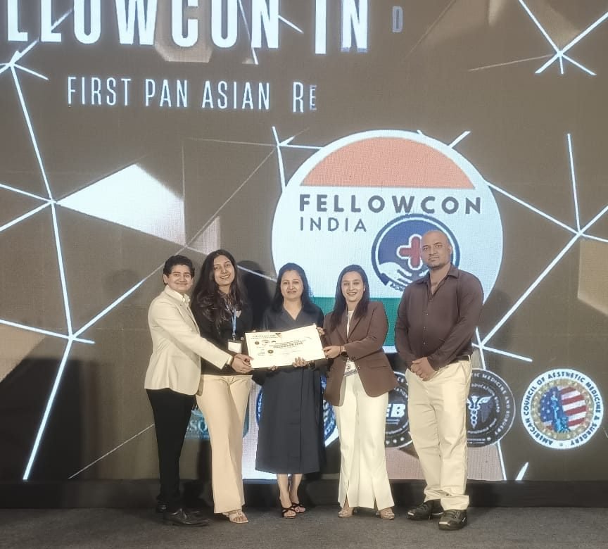 SIC team on stage at Fellowcon India