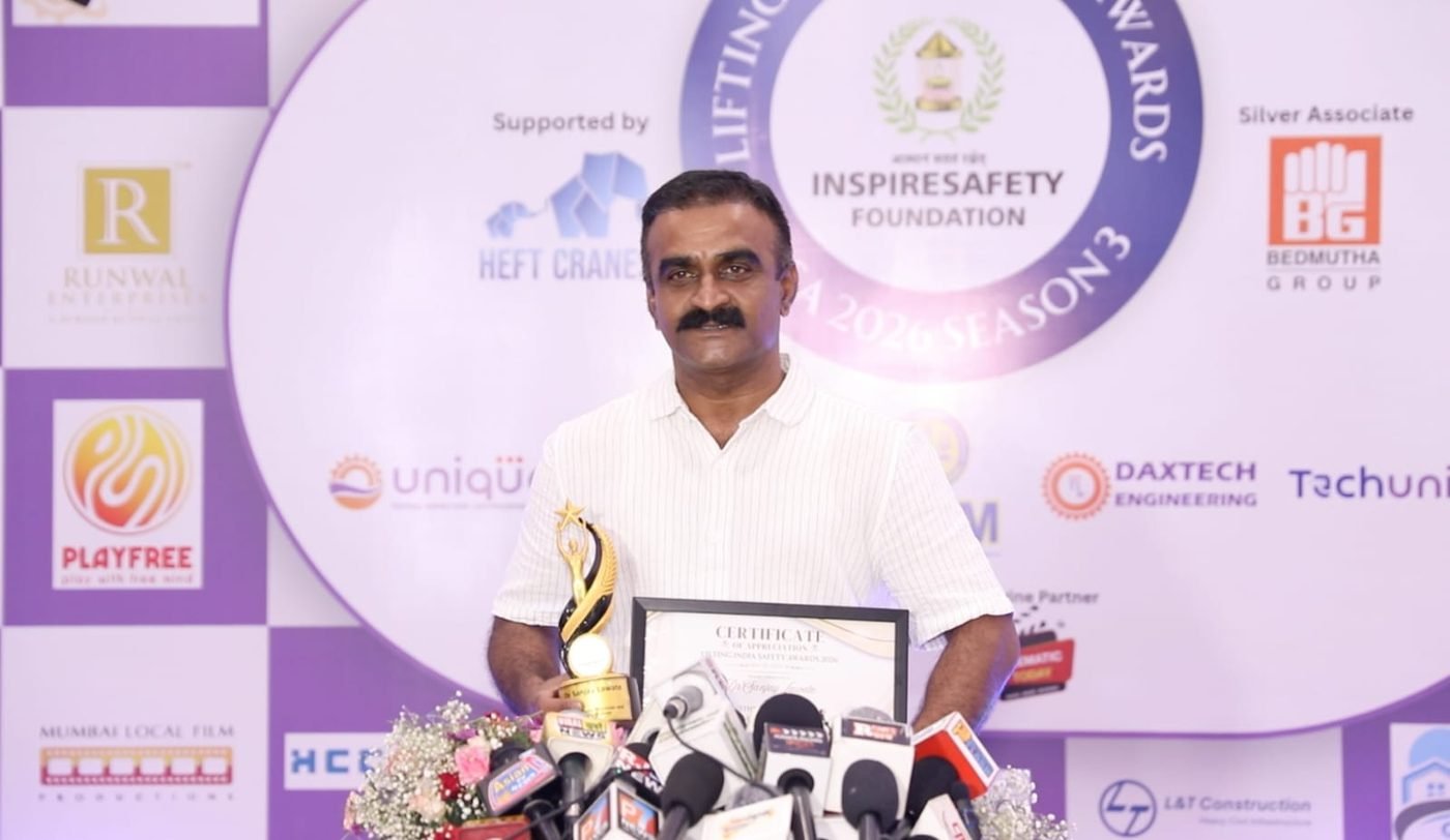 Dr. Sanjay Lavate with his award at the Lifting India Safety Awards 2026